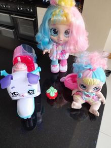 Kindly Kids 2 dolls and Moped