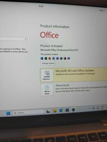 Dell latitude 5320 Touchscreen, with brand new battery