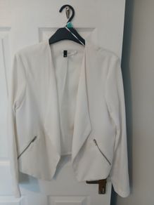 Ladies ivory short blazer