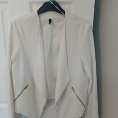 Ladies ivory short blazer