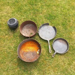 Cast Iron Random Set