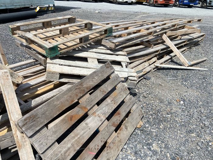 FREE Pallets To Take Away - Ideal for Kindling