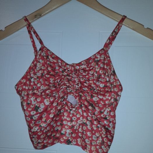 girls skirt and top