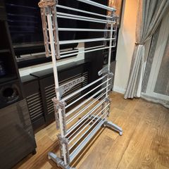 clothes drying rack