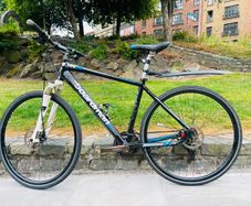 Lightweight aluminium Boardman MX Hybrid Bike