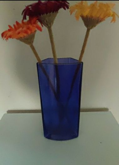 Vase + Flowers