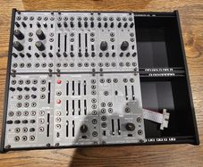 Behringer System 100 with power and travel case