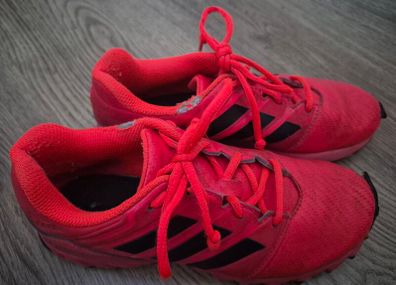 Hockey shoes (UK 4)