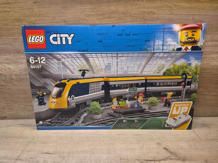 Lego 60197 City Passenger Train