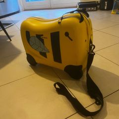 Kids suitcase