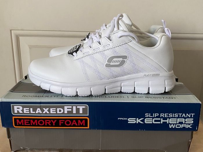 NEW Womens Skechers work slip resistant trainers (Final Price)