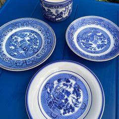 Arklow pottery willow pattern