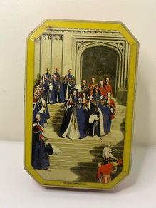 Vintage Jacobs Biscuit Tin - Royal Windsor Coronation - Made in Liverpool England 1953