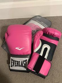 Everlast Pro Style Training Gloves (Pink, 8oz.) As New In Original Packaging