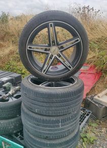 Alloy wheels