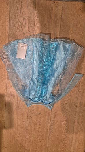 Disney store Elsa dress - brand new with tags