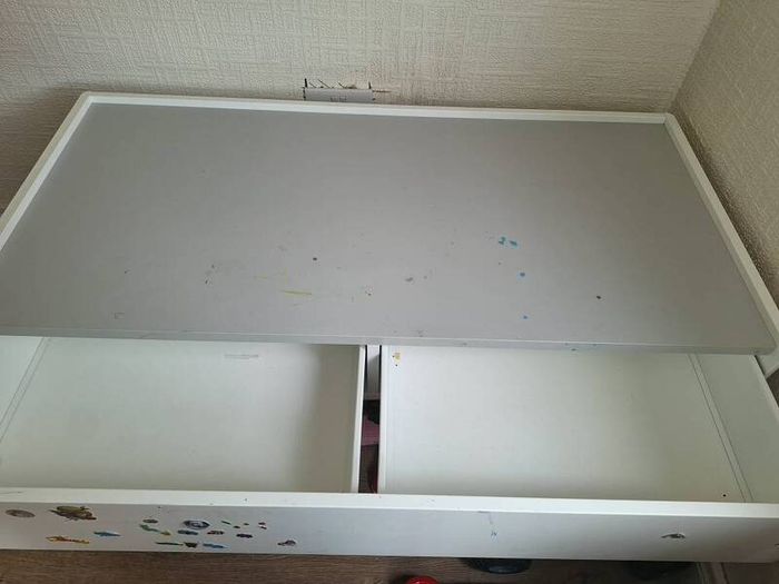 IKEA Dundra activity table