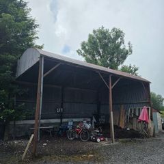 Double bay hay shed