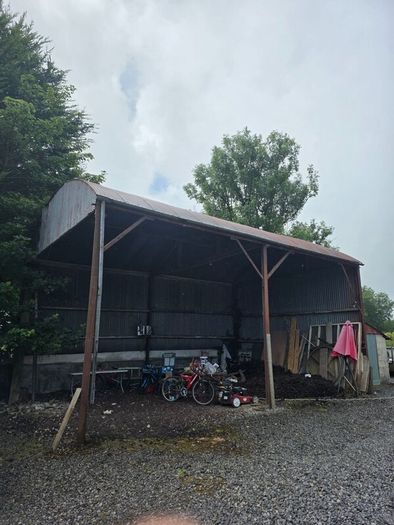 Double bay hay shed