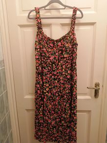Floral dress size 18