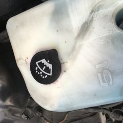 BMW windshield washer reservoir cap