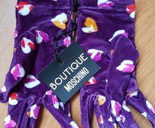 BNWT - Boutique Moschino purple gloves