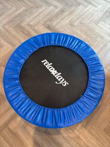 Rebounder trampoline