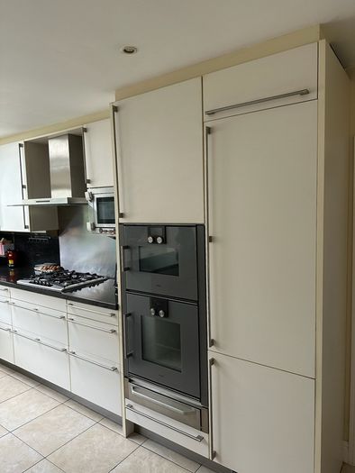 SieMatic Kitchen with Granite Worktops and Appliances