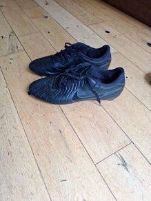 Nike tempo football boots size 11