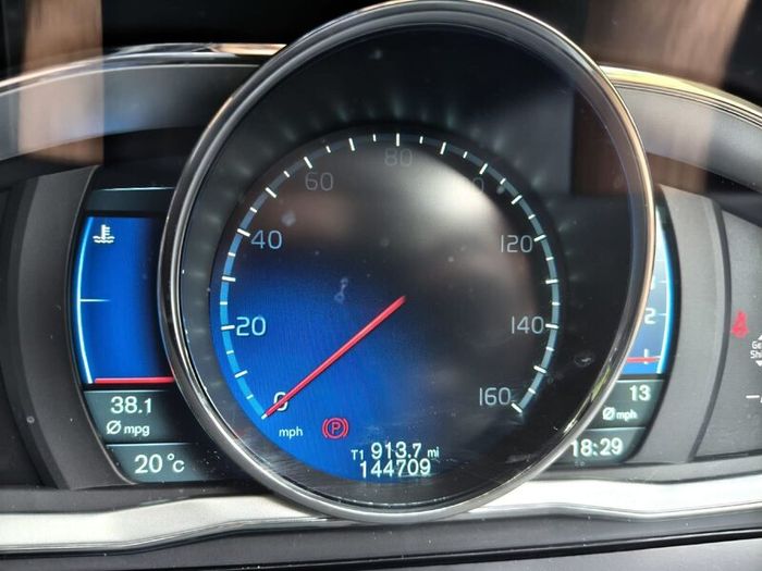 Volvo S60 2014,  R Design trim, 1.6 Diesel
