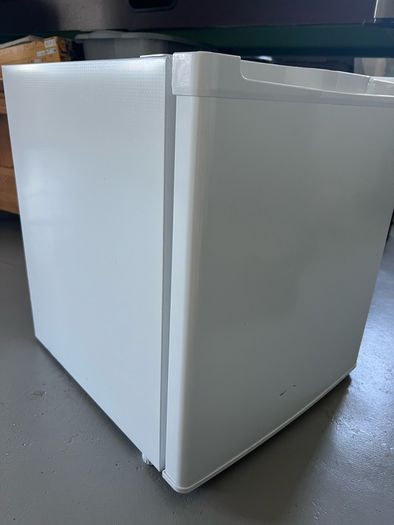 Essentials Mini Freezer