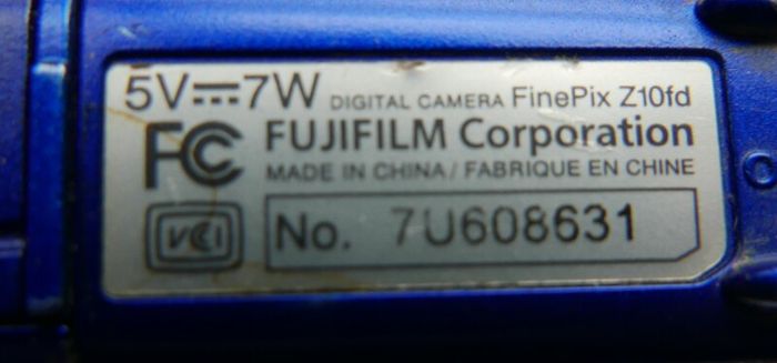 Fujifilm FinePix Z10fd 7.2 MP Digital Camera Blue - Working
