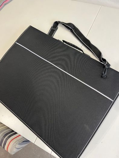 A2 portfolio Folder/Case with 20 Sleeves MAPAC