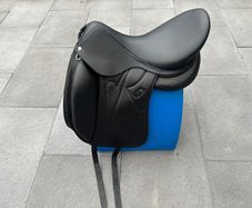 Devoucoux Makila S Dressage Saddle - As new
