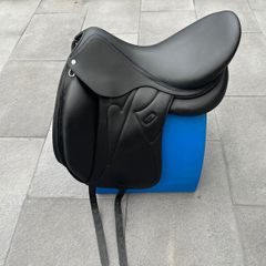 Devoucoux Makila S Dressage Saddle - As new