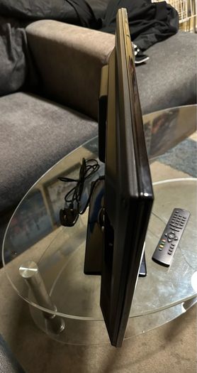 Walker 24" TV