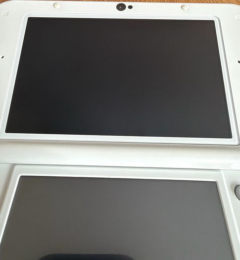 New Nintendo 3DS XL Fire Emblem Fates edition