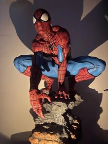 Spiderman statue