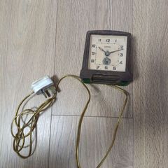 Ferranti Bakelite Electric Clock