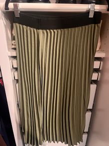 New khaki skirt S-L