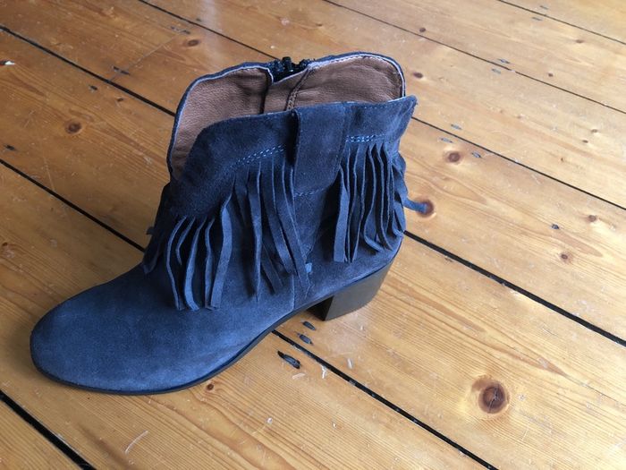 Suede ankle boots REDUCED