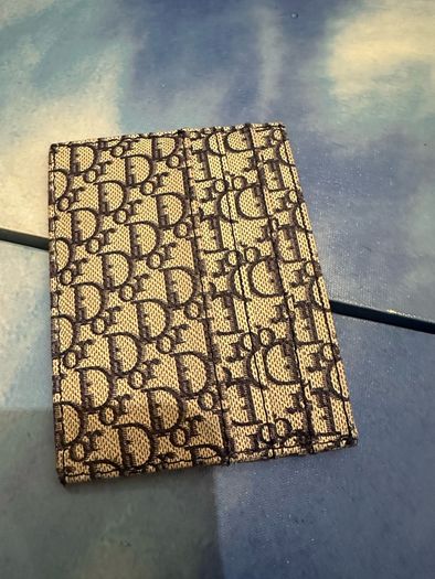 Dior wallet