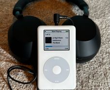Modded iPod Classic 4th Gen Photo