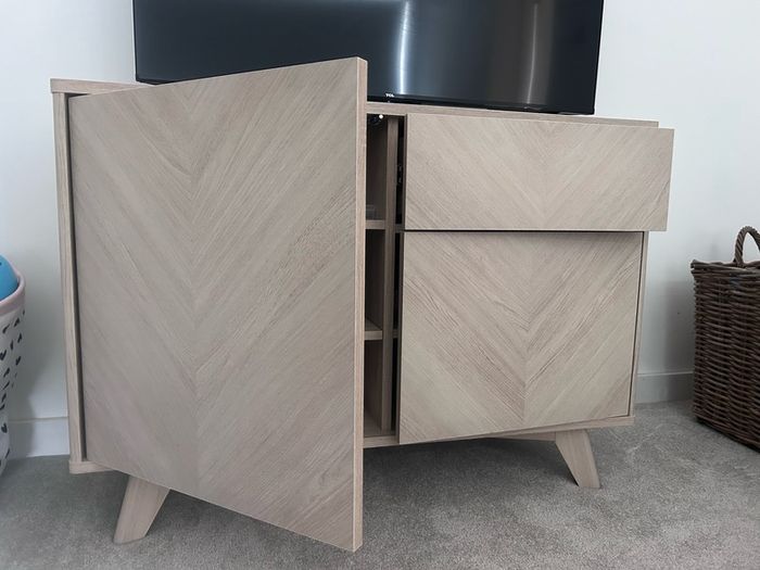 sideboard