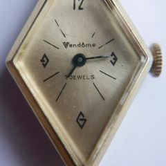 Vendome Vendome 7 Jewels Pendant Mechanical Watch W/necklace.(works well)