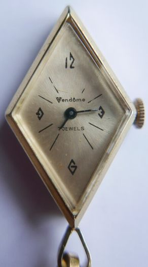 Vendome Vendome 7 Jewels Pendant Mechanical Watch W/necklace.(works well)