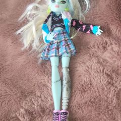 Mattel Monster High Generation 3 Frankie Stein Doll.