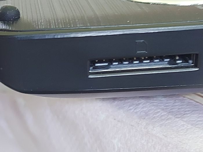 5 Portable DVD Players, all working, but no charges for them, all in very good condition