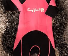 Girls neoprene wetsuit 6-7 y