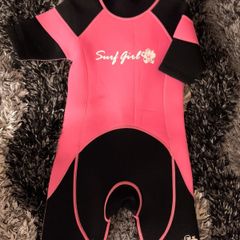 Girls neoprene wetsuit 6-7 y